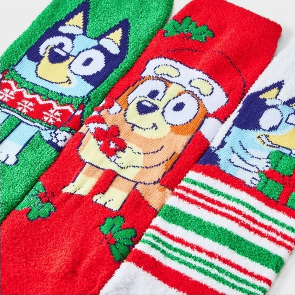 BLUEY WOMENS 7 DAYS KF COZY CREW SOCKS - SIZE 4-10 (NEW WITH TAGS)